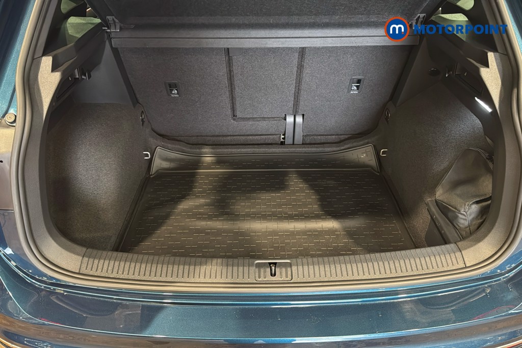 Volkswagen Tiguan R-Line Automatic Petrol SUV - Stock Number (1636438) - 33rd supplementary image