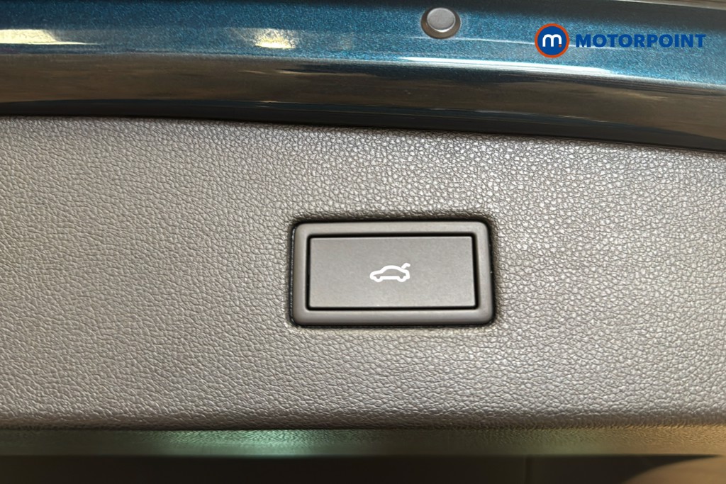 Volkswagen Tiguan R-Line Automatic Petrol SUV - Stock Number (1636438) - 35th supplementary image