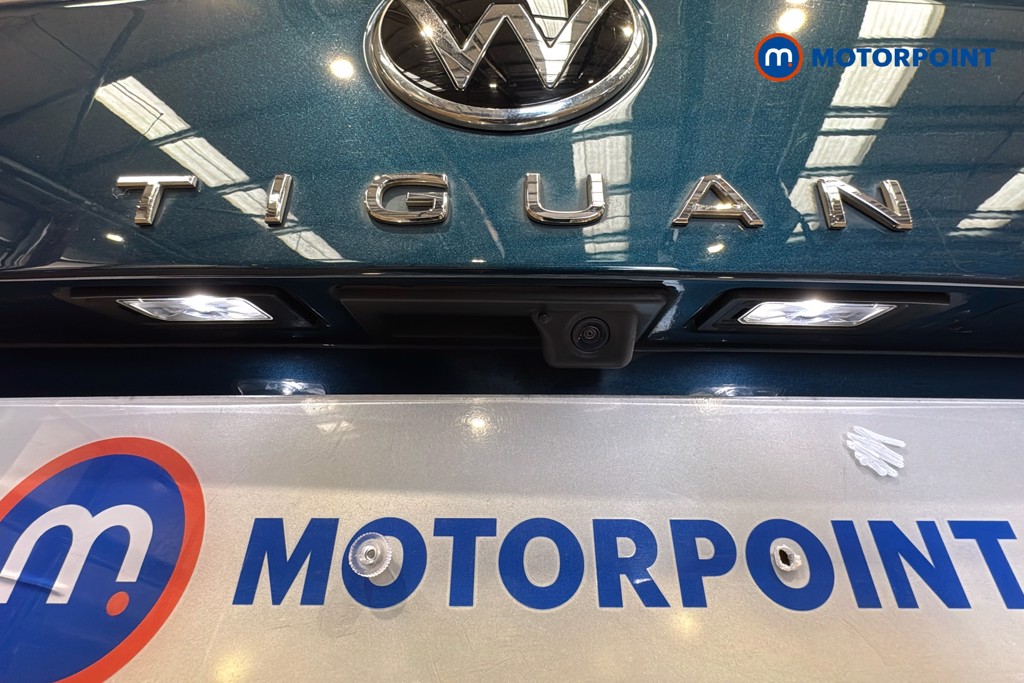 Volkswagen Tiguan R-Line Automatic Petrol SUV - Stock Number (1636438) - 36th supplementary image
