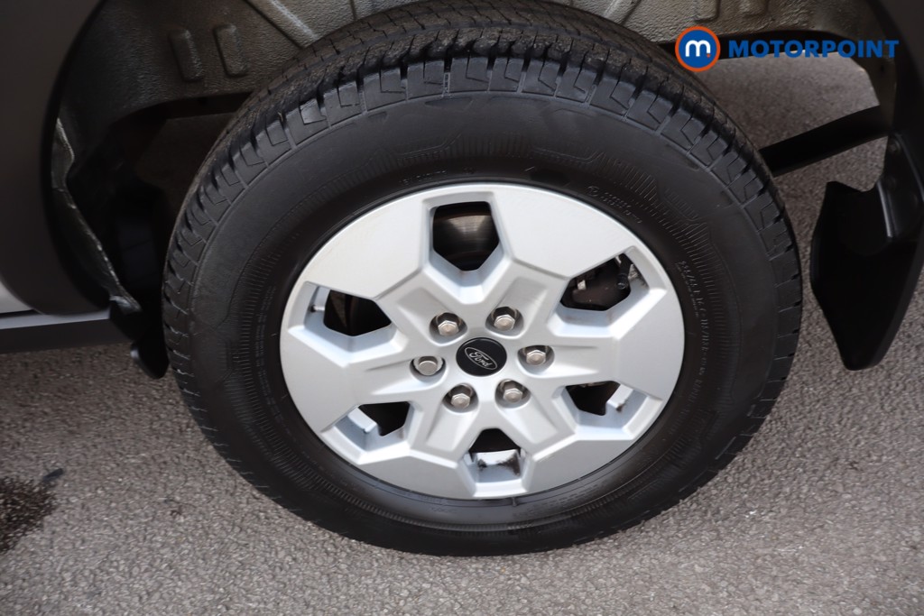 Ford Transit Limited Automatic Diesel Medium Roof Van - Stock Number (1639448) - 11th supplementary image