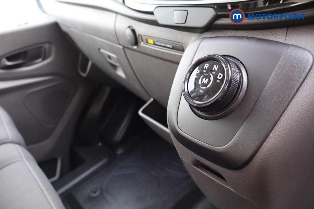 Ford Transit Limited Automatic Diesel Medium Roof Van - Stock Number (1639448) - 18th supplementary image