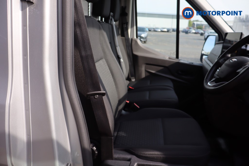 Ford Transit Limited Automatic Diesel Medium Roof Van - Stock Number (1639448) - 22nd supplementary image
