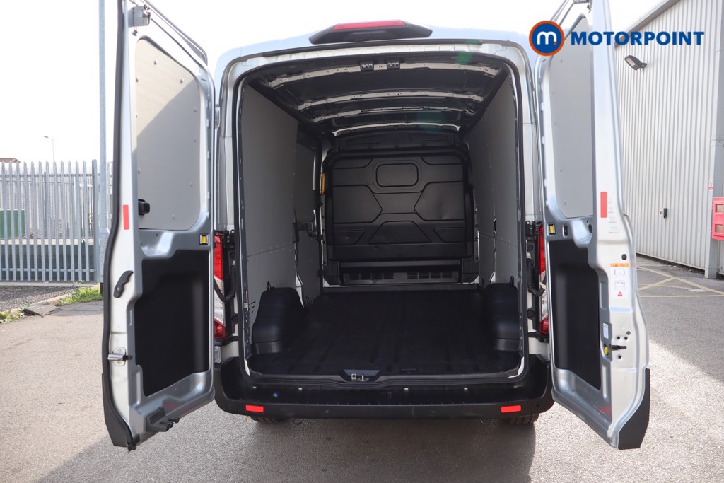 Ford Transit Limited Automatic Diesel Medium Roof Van - Stock Number (1639448) - 32nd supplementary image