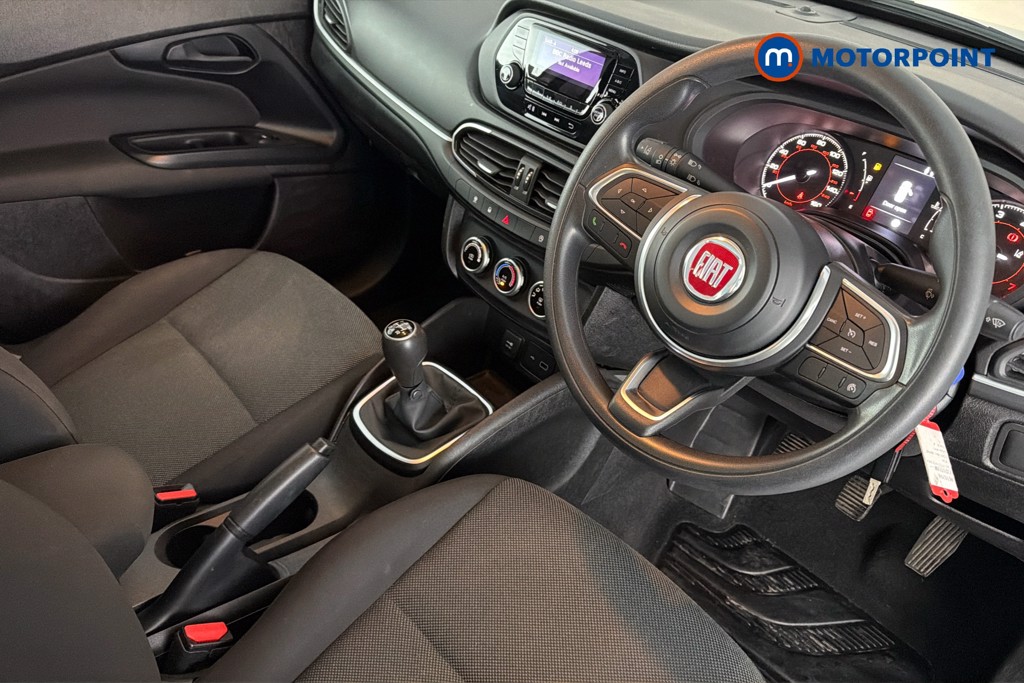 Fiat Tipo 1.0 5Dr Manual Petrol Hatchback - Stock Number (1610294) - 2nd supplementary image