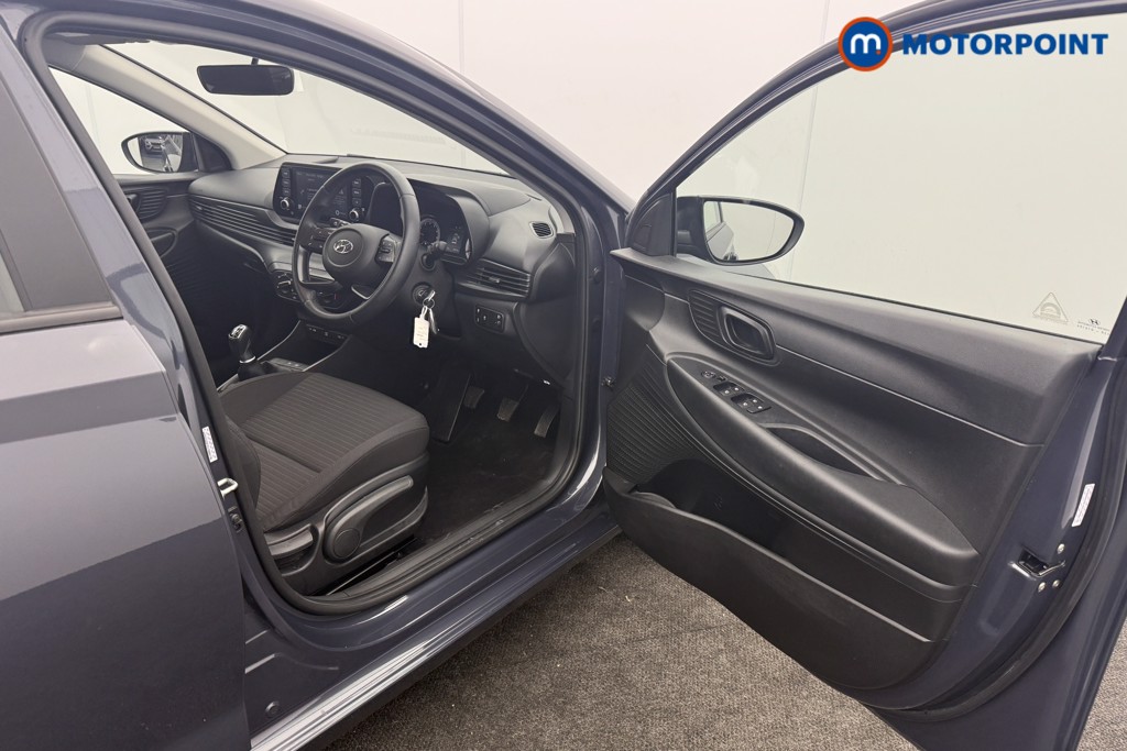 Hyundai I20 Element Manual Petrol Hatchback - Stock Number (1629735) - 1st supplementary image