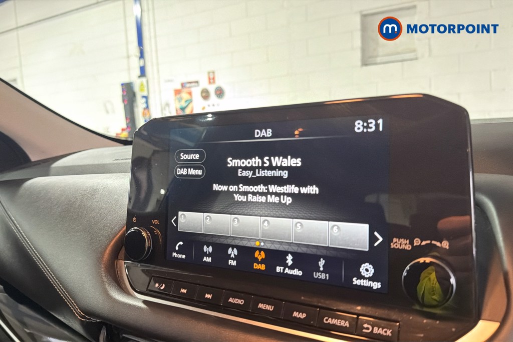 Nissan Qashqai N-Connecta Manual Petrol SUV - Stock Number (1630493) - 9th supplementary image