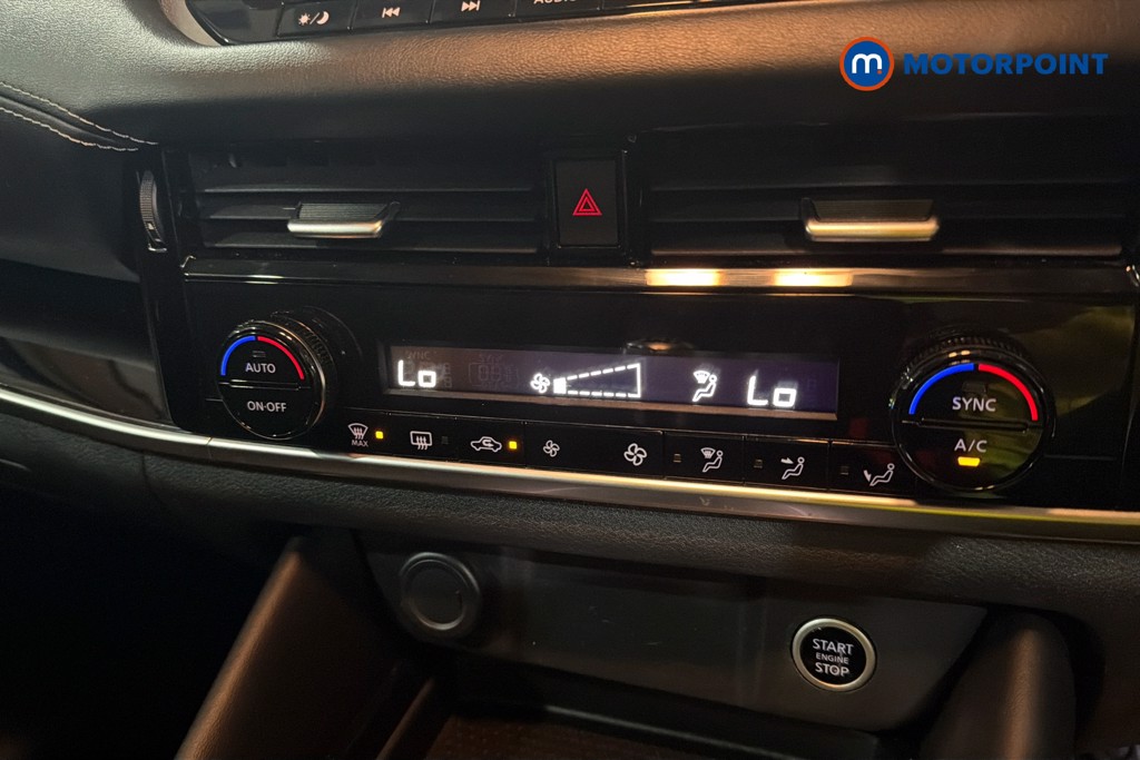 Nissan Qashqai N-Connecta Manual Petrol SUV - Stock Number (1630493) - 12th supplementary image