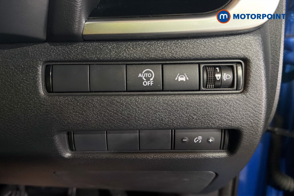Nissan Qashqai N-Connecta Manual Petrol SUV - Stock Number (1630493) - 18th supplementary image