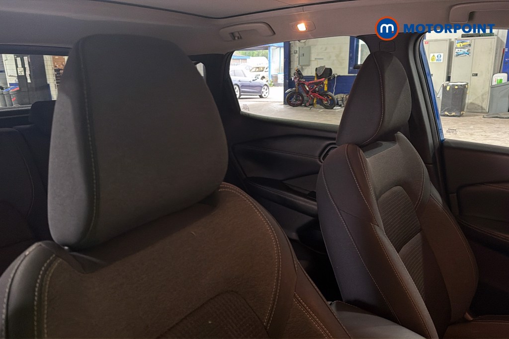 Nissan Qashqai N-Connecta Manual Petrol SUV - Stock Number (1630493) - 23rd supplementary image