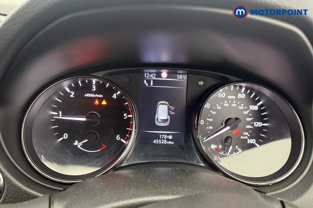 Nissan X-Trail Tekna Manual Diesel SUV - Stock Number (1631350) - 4th supplementary image