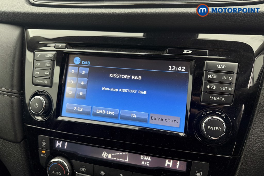 Nissan X-Trail Tekna Manual Diesel SUV - Stock Number (1631350) - 6th supplementary image