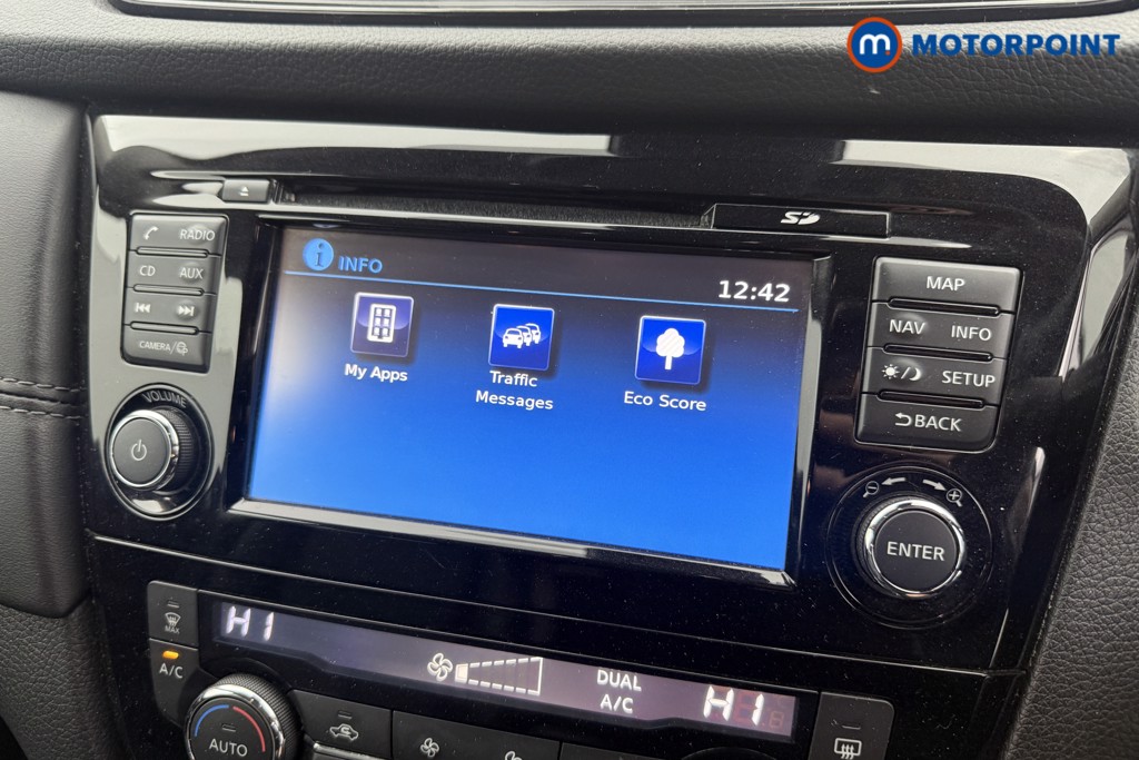 Nissan X-Trail Tekna Manual Diesel SUV - Stock Number (1631350) - 8th supplementary image