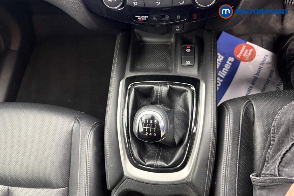Nissan X-Trail Tekna Manual Diesel SUV - Stock Number (1631350) - 10th supplementary image