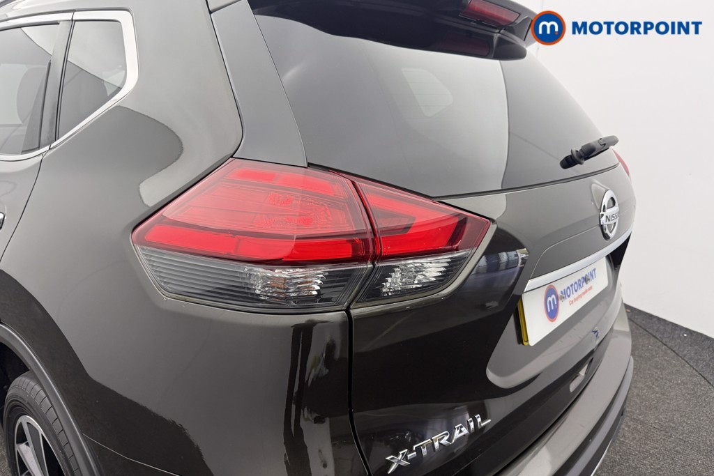Nissan X-Trail Tekna Manual Diesel SUV - Stock Number (1631350) - 23rd supplementary image