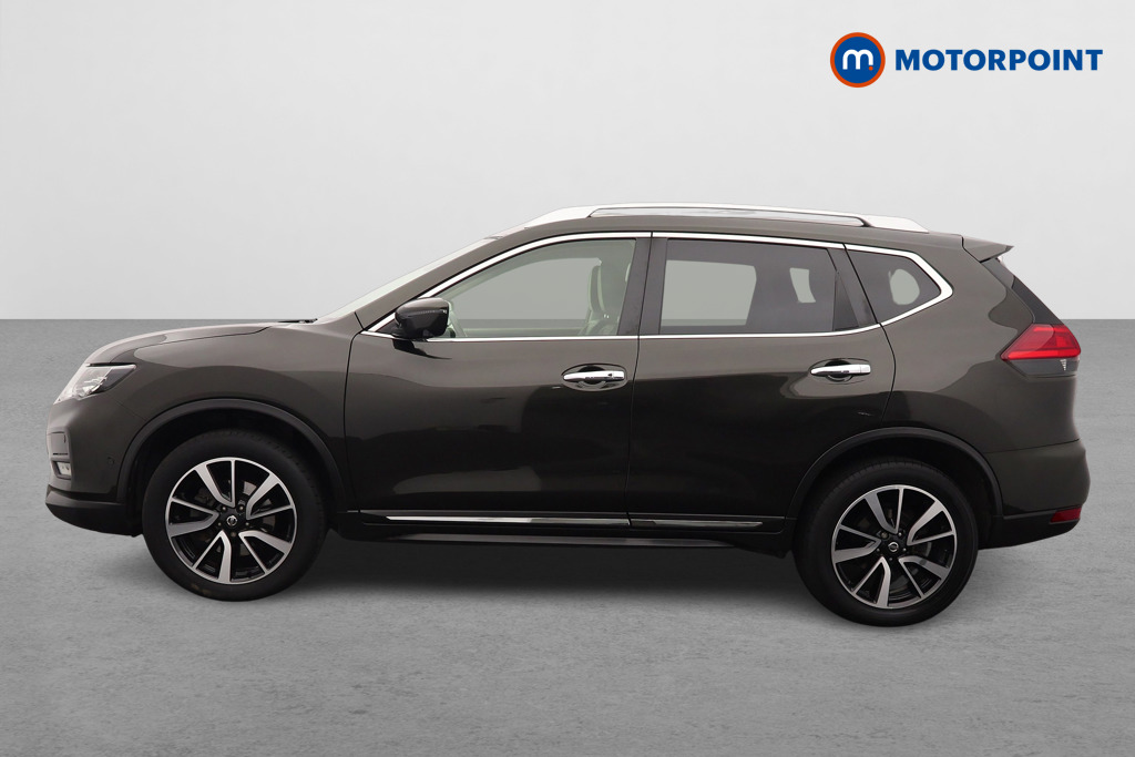 Nissan X-Trail Tekna Manual Diesel SUV - Stock Number (1631350) - Passenger side