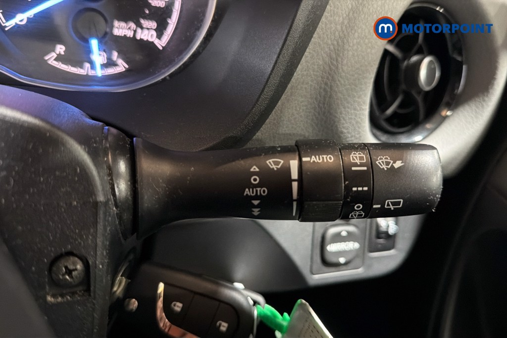 Toyota Yaris Icon Manual Petrol Hatchback - Stock Number (1631797) - 7th supplementary image