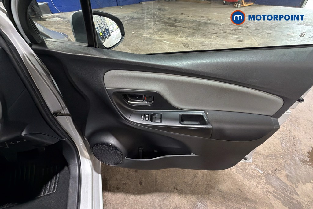 Toyota Yaris Icon Manual Petrol Hatchback - Stock Number (1631797) - 19th supplementary image