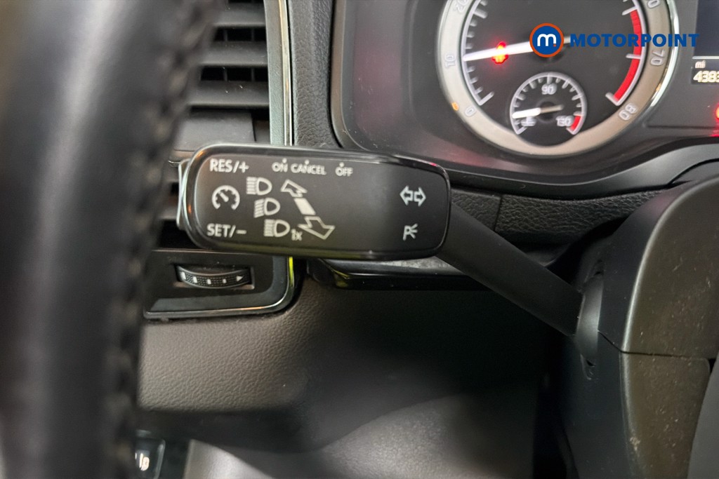 Skoda Karoq Se L Manual Petrol SUV - Stock Number (1632633) - 6th supplementary image