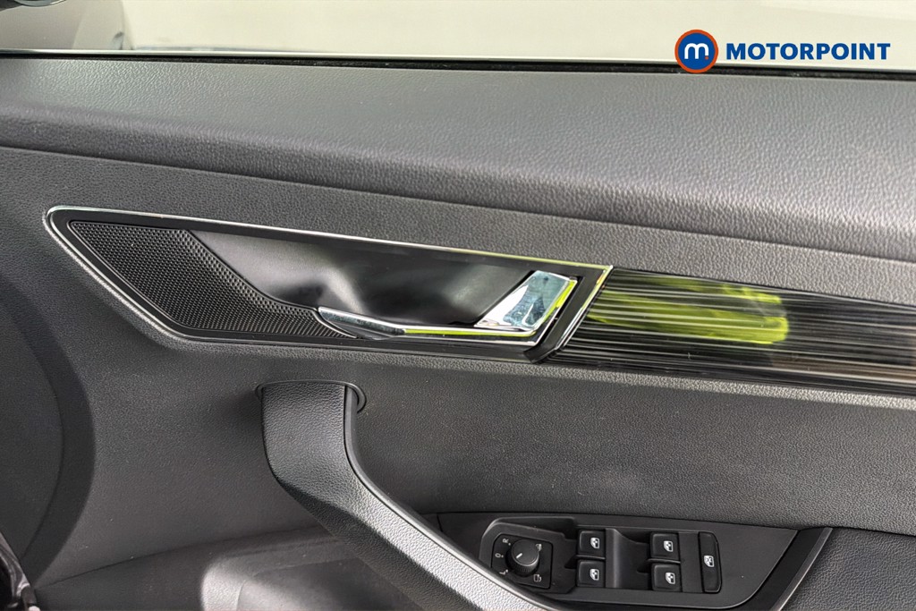 Skoda Karoq Se L Manual Petrol SUV - Stock Number (1632633) - 42nd supplementary image
