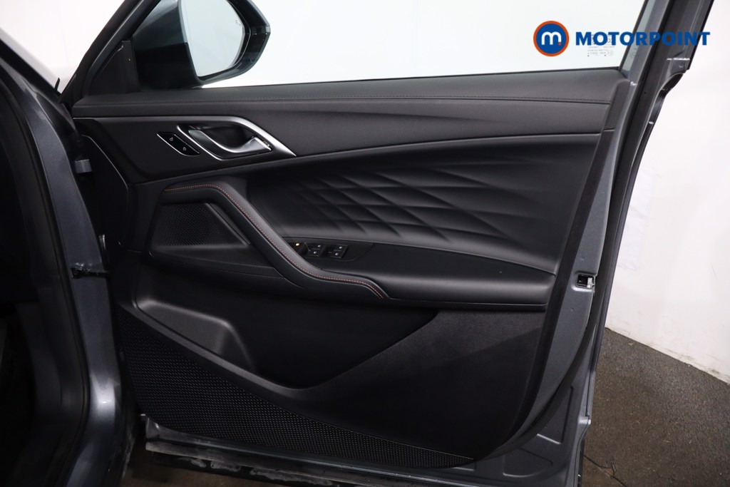 Mg Motor Uk HS Trophy Automatic Petrol-Electric Hybrid SUV - Stock Number (1632769) - 23rd supplementary image