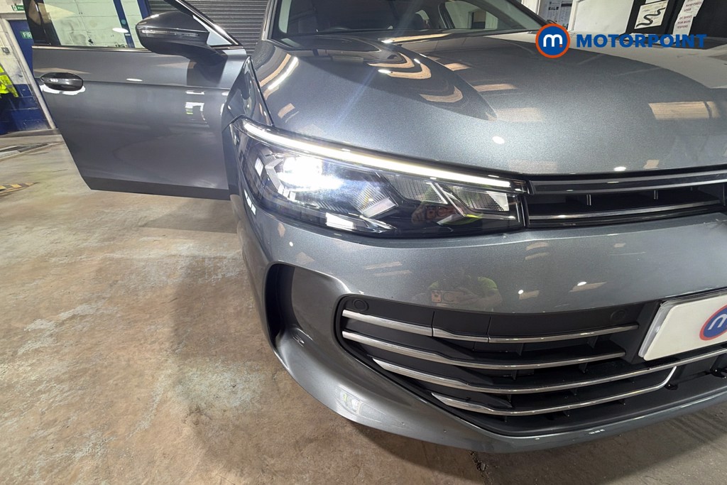 Volkswagen Passat Life Automatic Petrol Plug-In Hybrid Estate - Stock Number (1632857) - 44th supplementary image