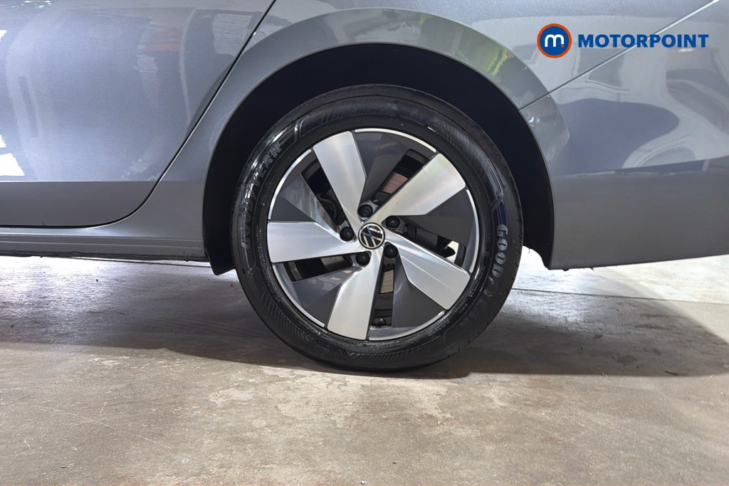 Volkswagen Passat Life Automatic Petrol Plug-In Hybrid Estate - Stock Number (1632857) - 48th supplementary image