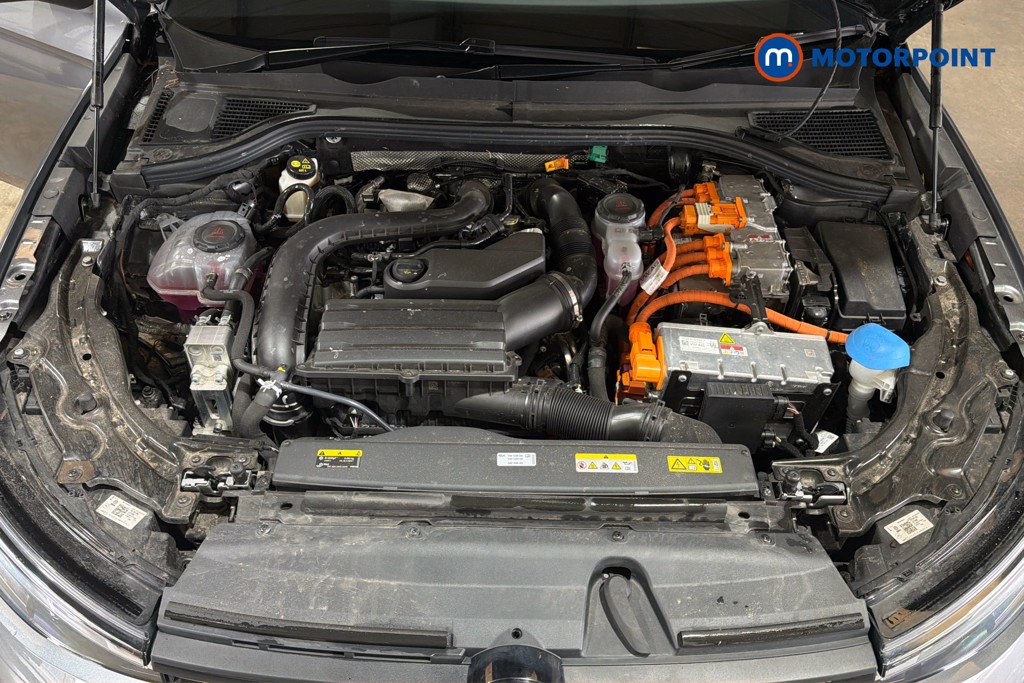 Volkswagen Passat Life Automatic Petrol Plug-In Hybrid Estate - Stock Number (1632857) - 51st supplementary image