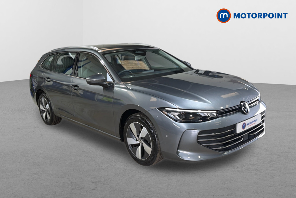 Volkswagen Passat Life Automatic Petrol Plug-In Hybrid Estate - Stock Number (1632857) - Drivers side front corner