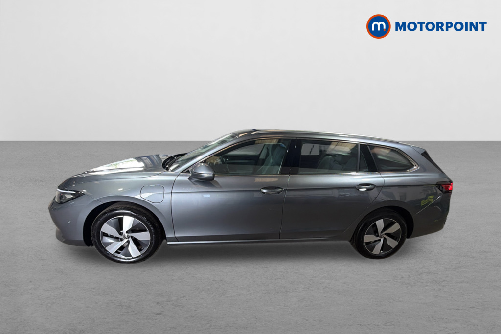 Volkswagen Passat Life Automatic Petrol Plug-In Hybrid Estate - Stock Number (1632857) - Passenger side