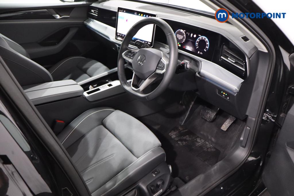 Volkswagen Passat Life Automatic Petrol Plug-In Hybrid Estate - Stock Number (1632900) - 1st supplementary image