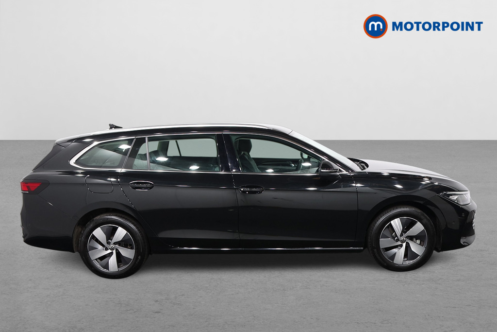 Volkswagen Passat Life Automatic Petrol Plug-In Hybrid Estate - Stock Number (1632900) - Drivers side