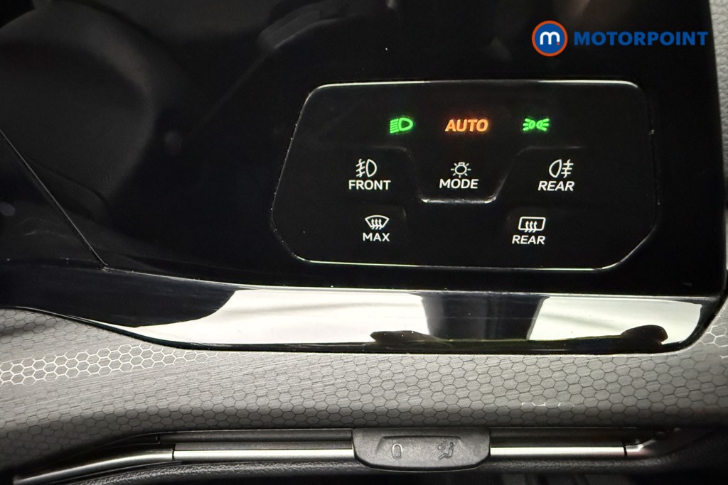 Volkswagen Golf GTE Automatic Petrol Plug-In Hybrid Hatchback - Stock Number (1632919) - 18th supplementary image