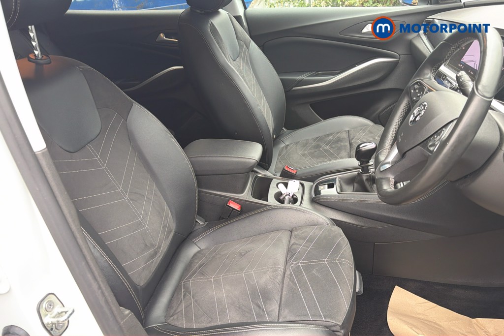 Vauxhall Grandland Ultimate Manual Petrol SUV - Stock Number (1633153) - 22nd supplementary image