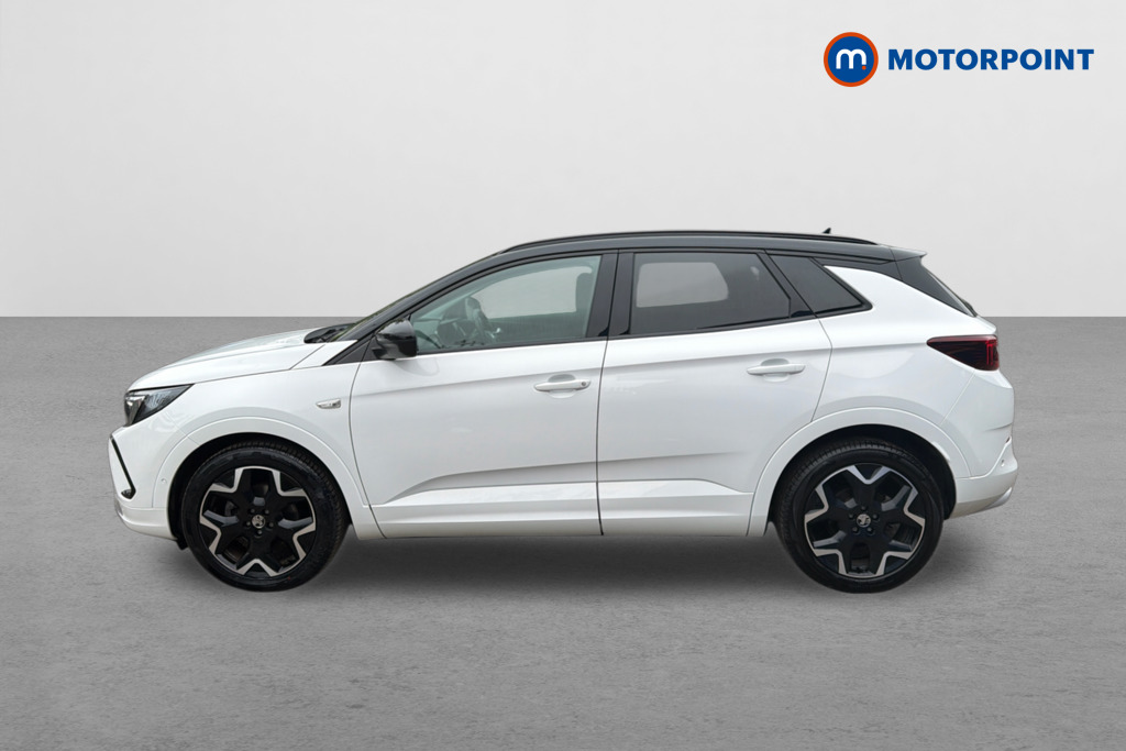 Vauxhall Grandland Ultimate Manual Petrol SUV - Stock Number (1633153) - Passenger side