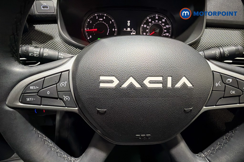 Dacia Sandero Expression Manual Petrol Hatchback - Stock Number (1633477) - 5th supplementary image
