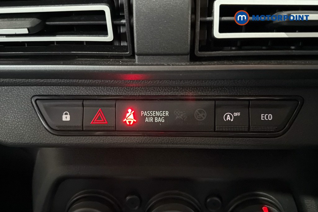 Dacia Sandero Expression Manual Petrol Hatchback - Stock Number (1633477) - 14th supplementary image