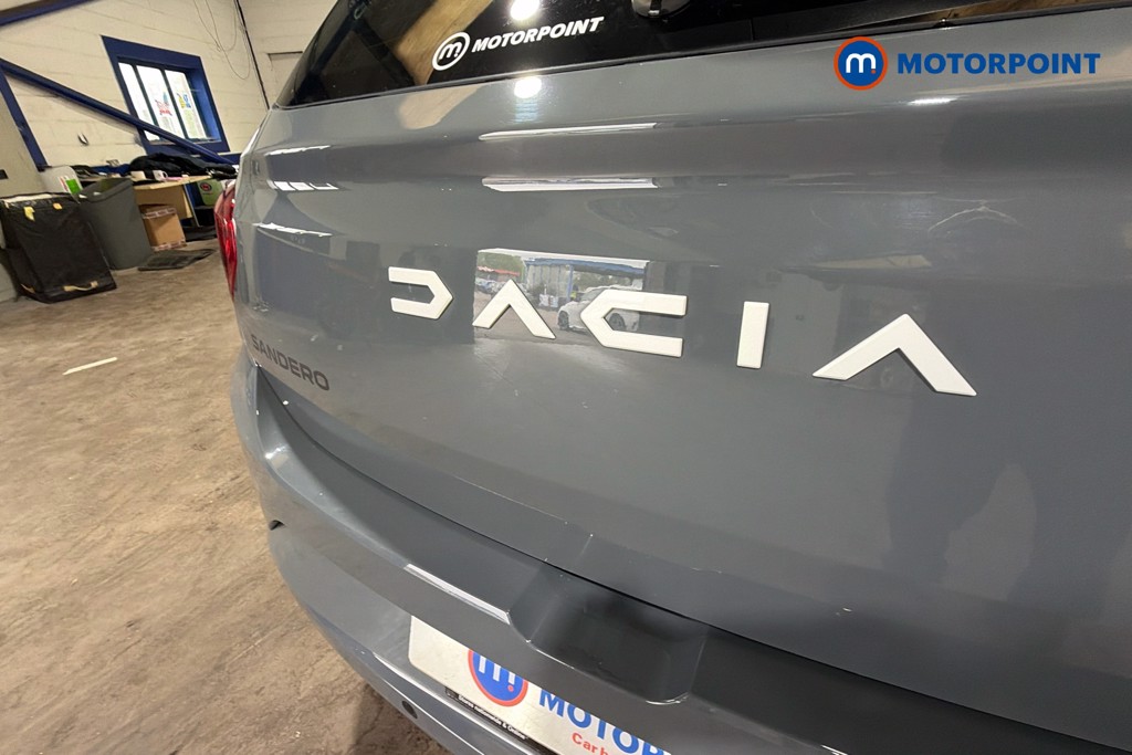 Dacia Sandero Expression Manual Petrol Hatchback - Stock Number (1633477) - 37th supplementary image