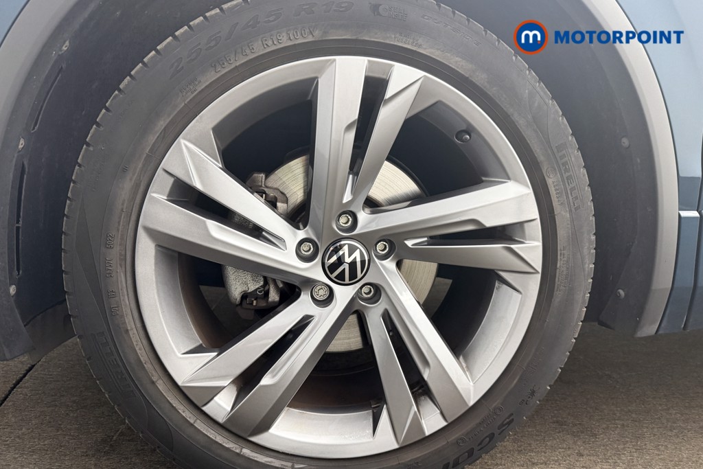 Volkswagen Tiguan R-Line Edition Automatic Petrol SUV - Stock Number (1633847) - 12th supplementary image