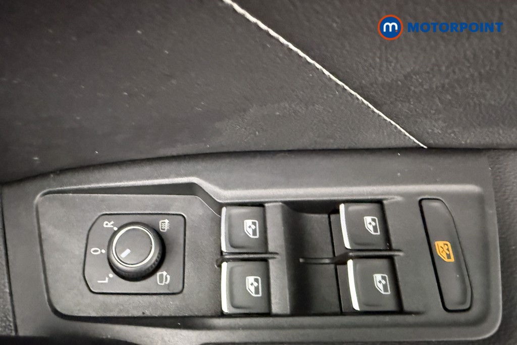 Volkswagen Tiguan R-Line Edition Automatic Petrol SUV - Stock Number (1633847) - 19th supplementary image