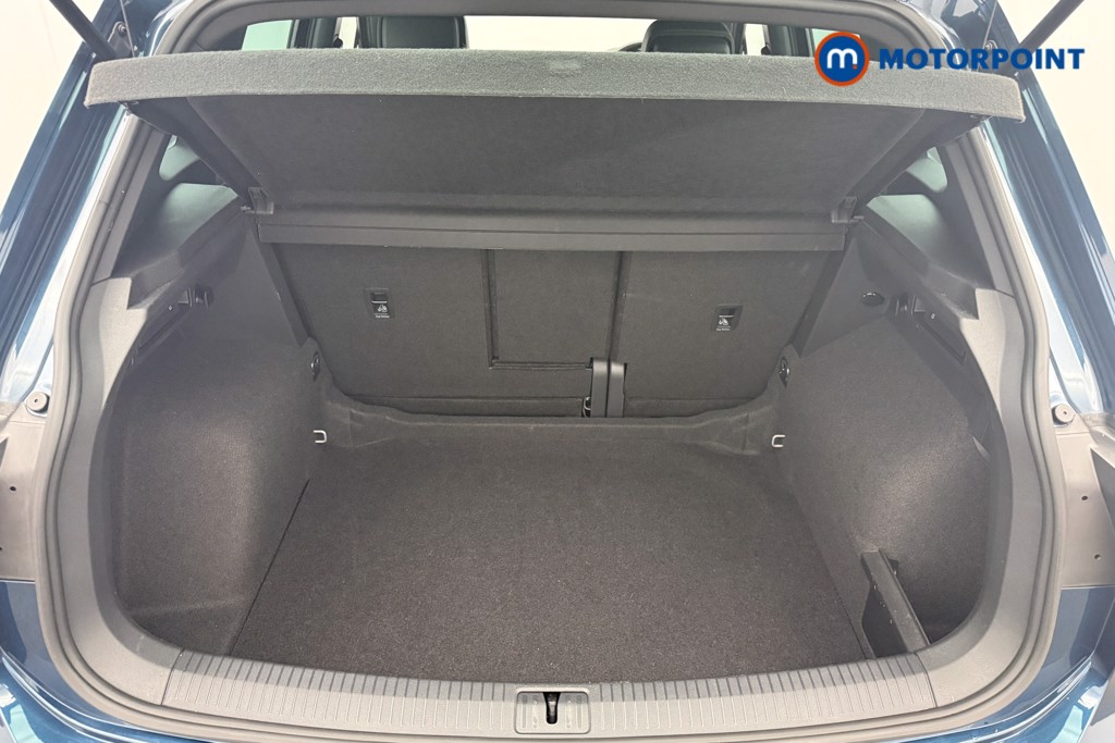 Volkswagen Tiguan R-Line Edition Automatic Petrol SUV - Stock Number (1633847) - 23rd supplementary image