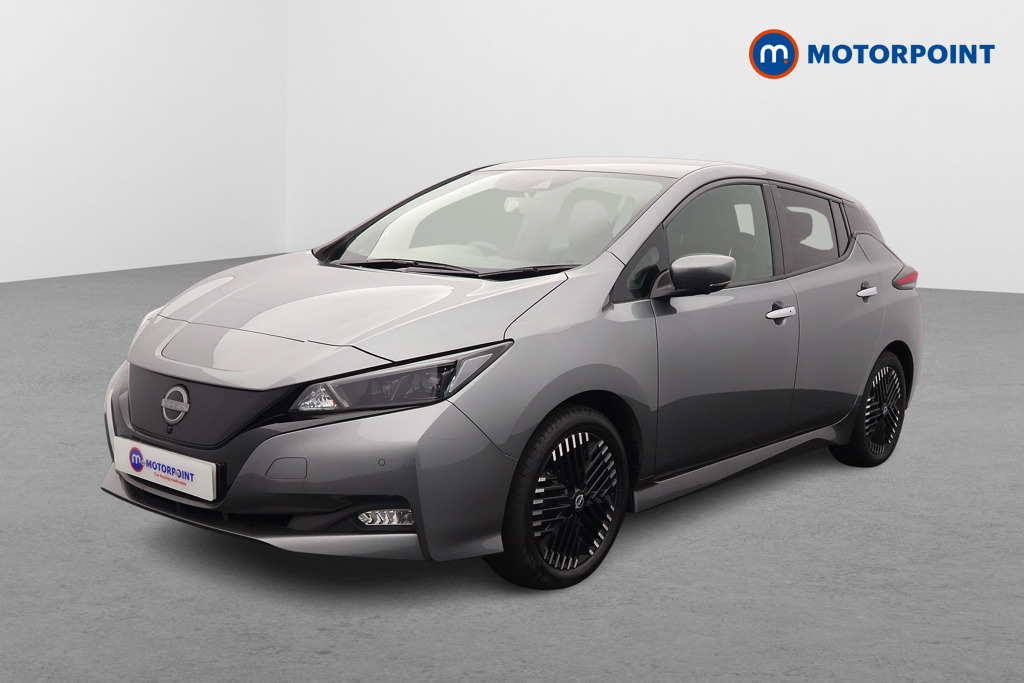 Nissan Leaf Tekna Automatic Electric Hatchback - Stock Number (1633860) - Passenger side front corner