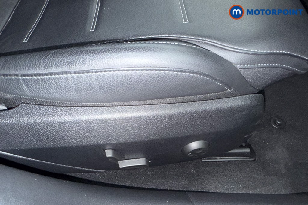 Mercedes-Benz C Class Sport Automatic Petrol Saloon - Stock Number (1634086) - 10th supplementary image