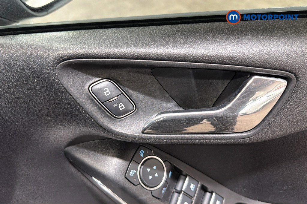 Ford Fiesta Titanium X Manual Petrol Hatchback - Stock Number (1634262) - 42nd supplementary image