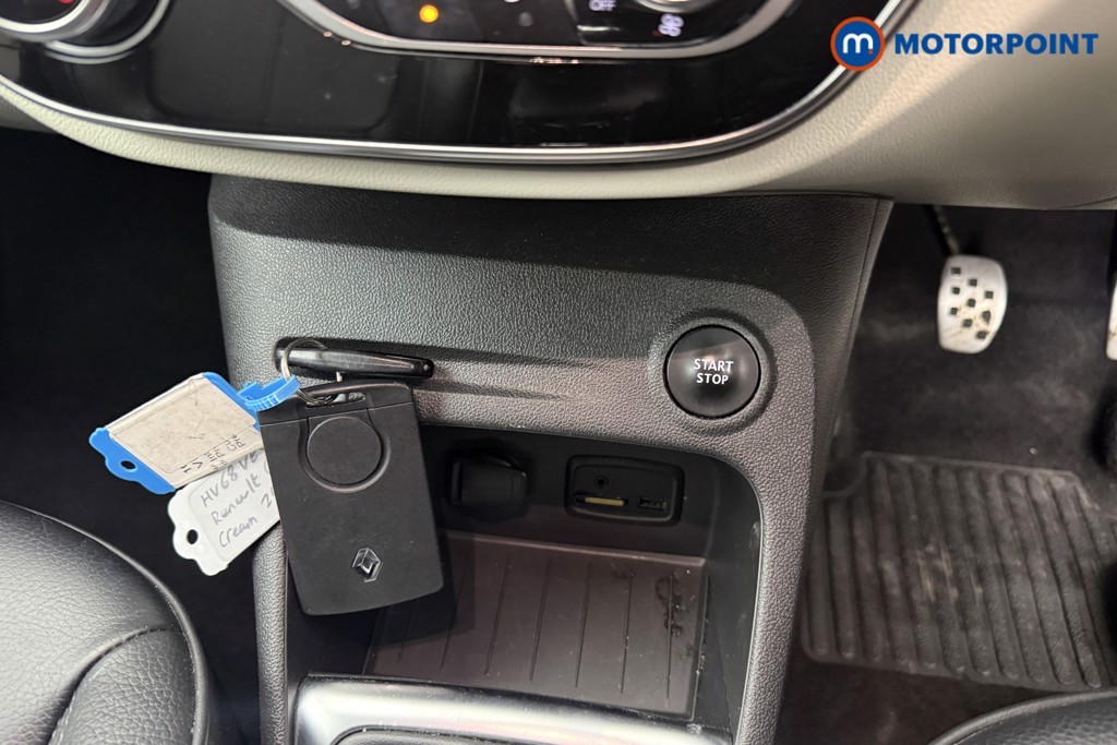 Renault Captur Gt Line Manual Petrol SUV - Stock Number (1634543) - 13th supplementary image