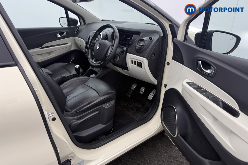 Renault Captur Gt Line Manual Petrol SUV - Stock Number (1634543) - 1st supplementary image