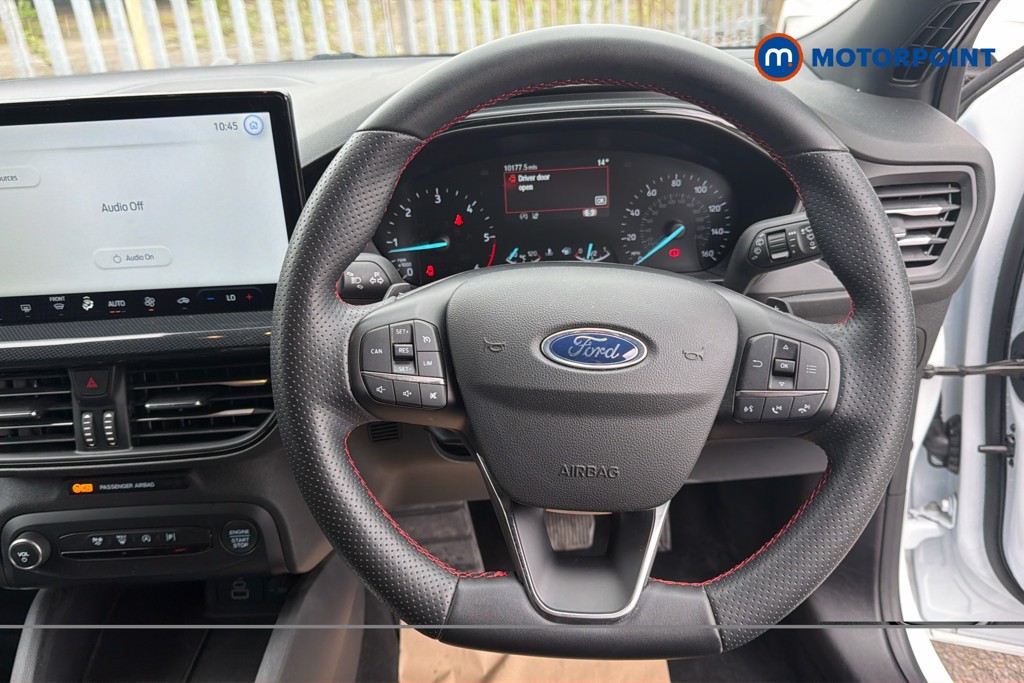 Ford Focus St-Line Automatic Diesel Hatchback - Stock Number (1634555) - 2nd supplementary image