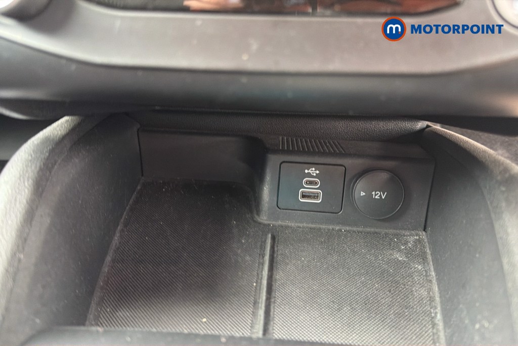 Ford Focus St-Line Automatic Diesel Hatchback - Stock Number (1634555) - 17th supplementary image