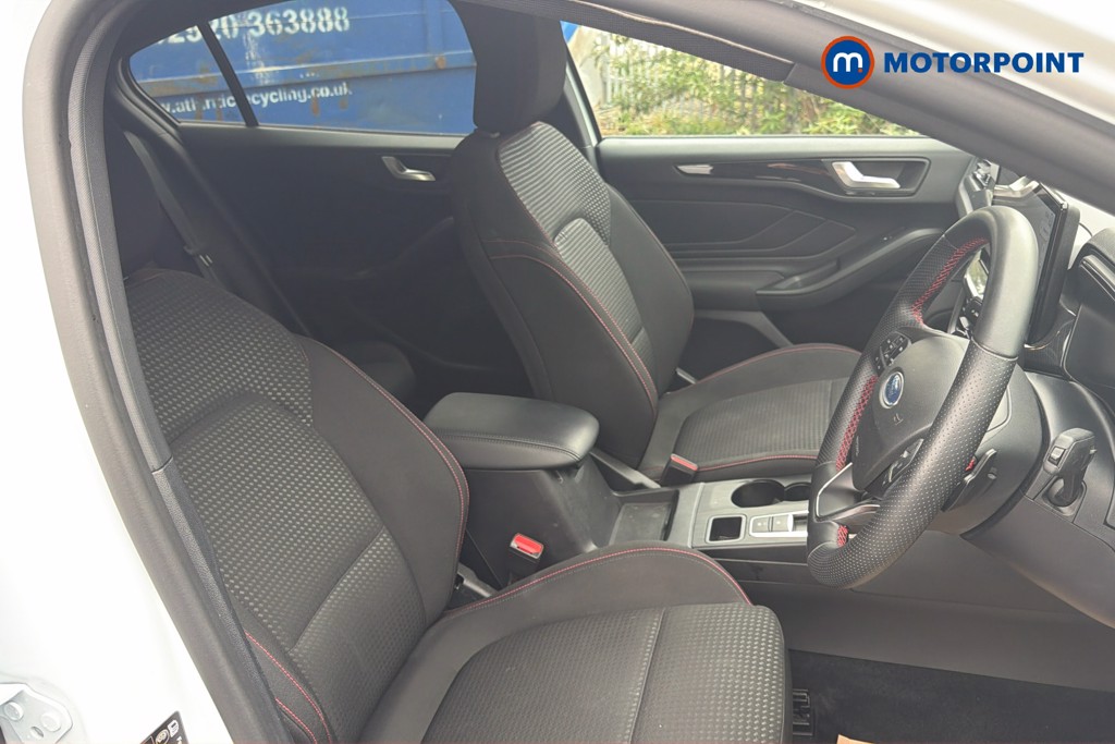 Ford Focus St-Line Automatic Diesel Hatchback - Stock Number (1634555) - 22nd supplementary image