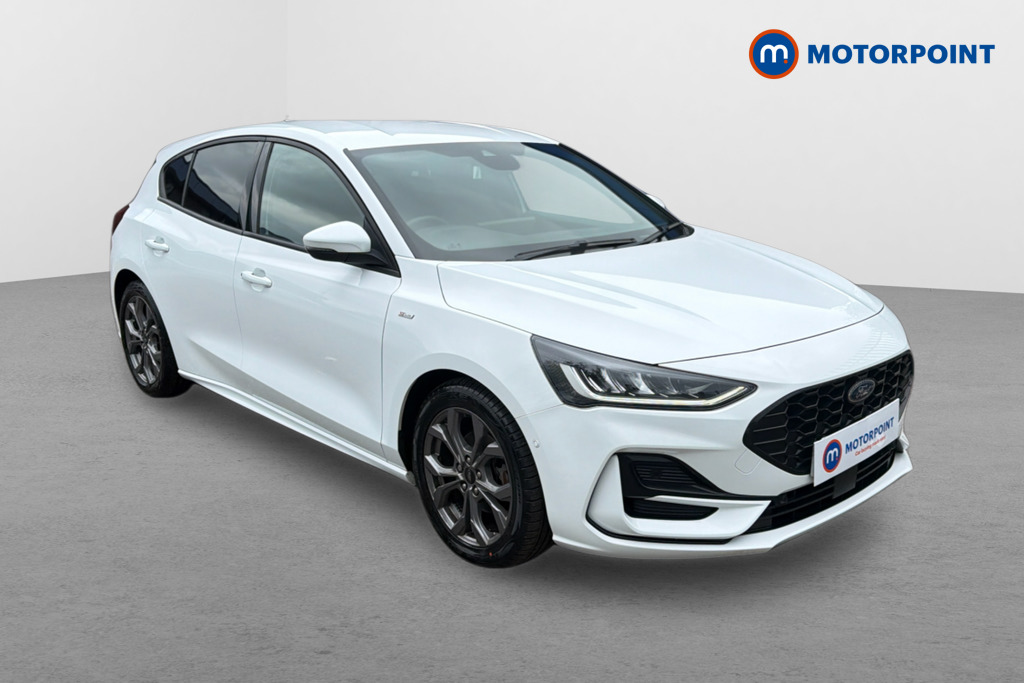 Ford Focus St-Line Automatic Diesel Hatchback - Stock Number (1634555) - Drivers side front corner