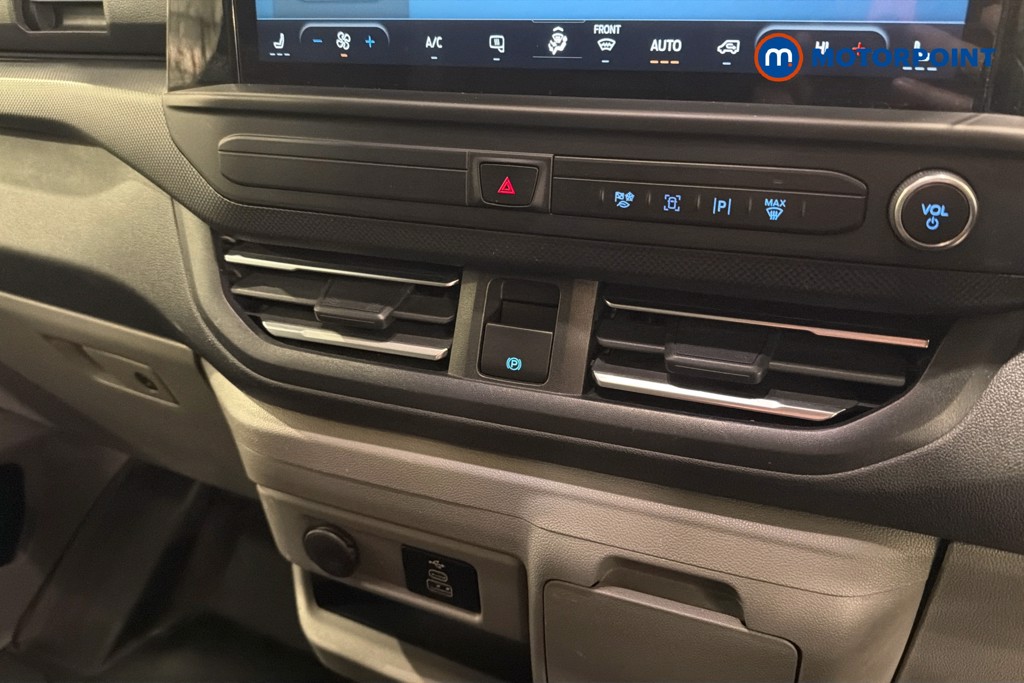 Ford Transit Custom Limited Automatic Diesel Panel Van - Stock Number (1634892) - 15th supplementary image